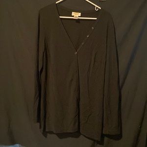 Its a black button down, size L.